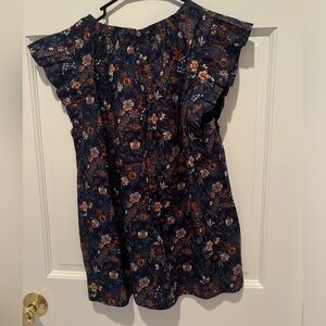 Loft Dressy Flutter Sleeve Top Size Small NWT